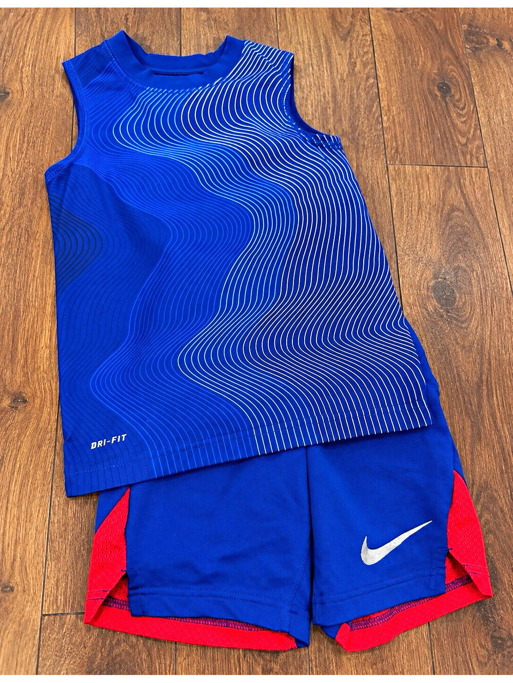 Nike Dri-FIT Boys Blue/Red Athletic Shorts XS Regular